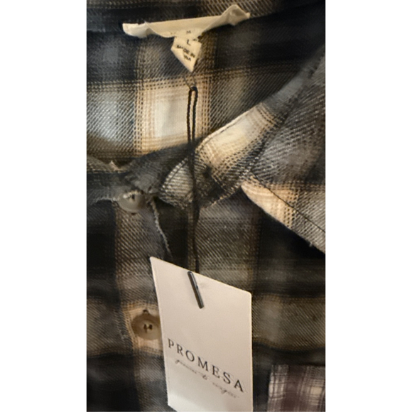 Women's Promesa Plaid Button Down Shirt L Black Brown - Picture 3 of 3